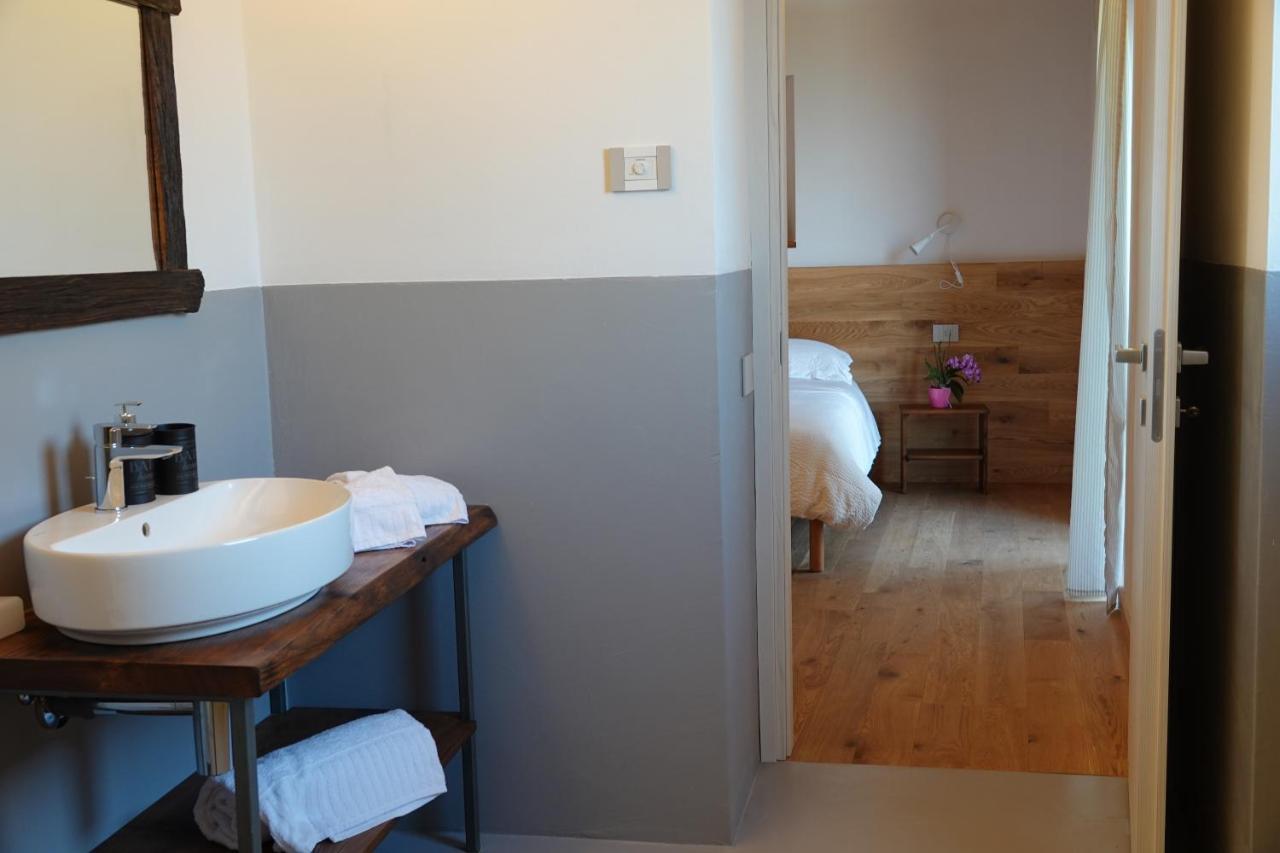 Casale Bella.Vista Bed & Breakfast Pianello Del Lario ภายนอก รูปภาพ